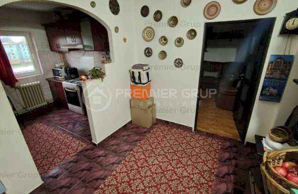 Apartament 4 camere 2 băi, Galata, 81mp, CT, termoizolat