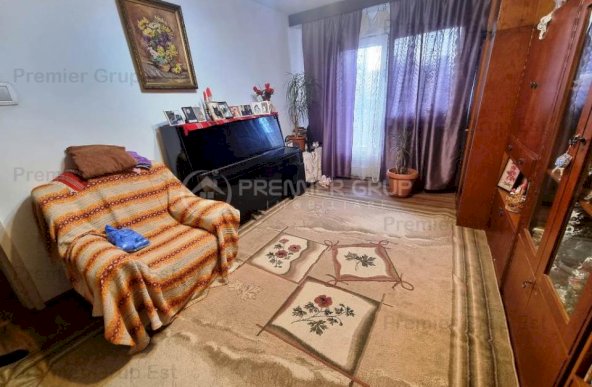 Apartament 3 camere 2 băi, Centru - Palas, 66mp, CT, izolat