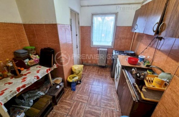 Apartament 3 camere 2 băi, Centru - Palas, 66mp, CT, izolat