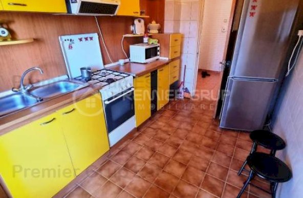 Ultracentral! Apartament 3 camere 77mp | Palas