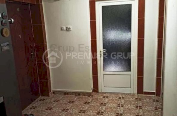 Apartament 3 camere, Podu Ros, 56mp, CT, AC