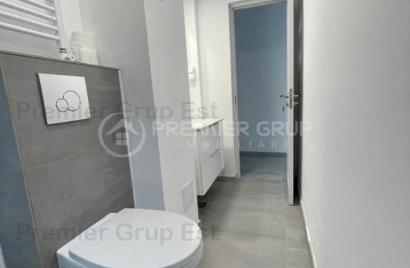 Renovat! Apartament 3 camere, Podu Ros - Cotnari