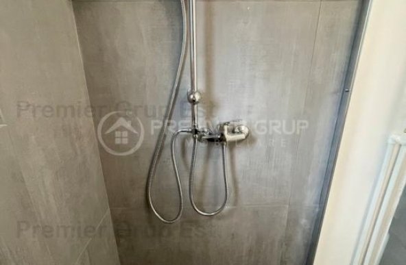 Renovat! Apartament 3 camere, Podu Ros - Cotnari