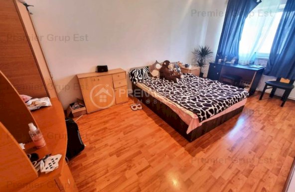 Apartament 2 camere, Podu de Fier, 50mp, CT