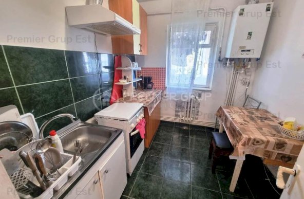 Apartament 2 camere, Podu de Fier, 50mp, CT