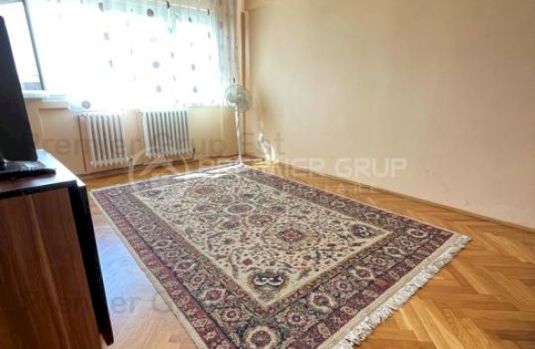 Apartament 3 camere 70mp, decomandat, Podu Ros