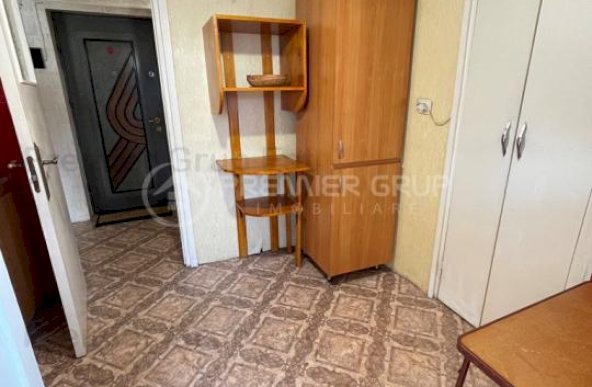 Apartament 3 camere 70mp, decomandat, Podu Ros