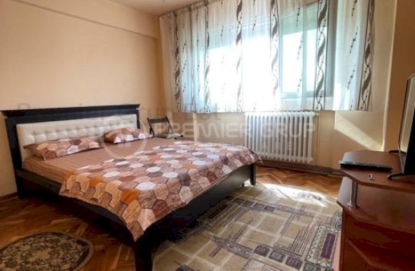 Apartament 3 camere 70mp, decomandat, Podu Ros