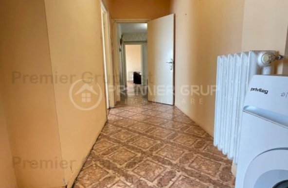 Apartament 3 camere 70mp, decomandat, Podu Ros