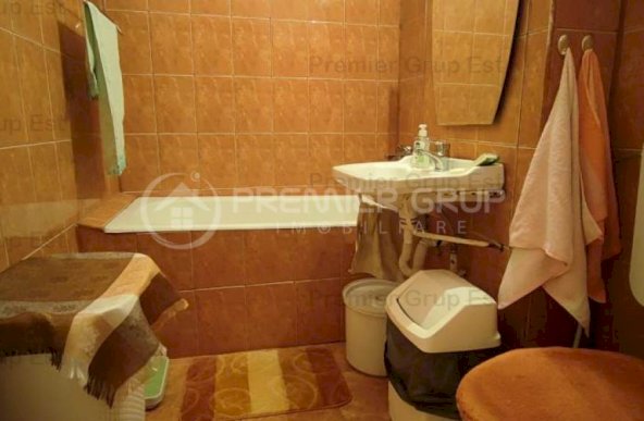 Apartament 2 camere, Podu Ros, 53mp, DECOMANDAT