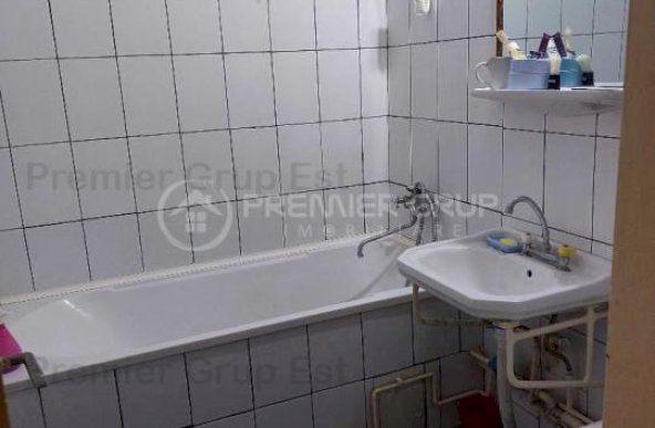 Apartament 2 camere, Podu Ros, 53mp, CT