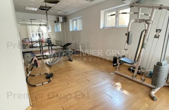 Apartament 3 camere 2 băi, Copou + GRĂDINĂ 25mp