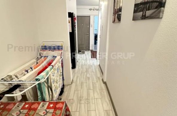 Apartament 3 camere, Nicolina, 72mp, CT, AC, ETAJ 2