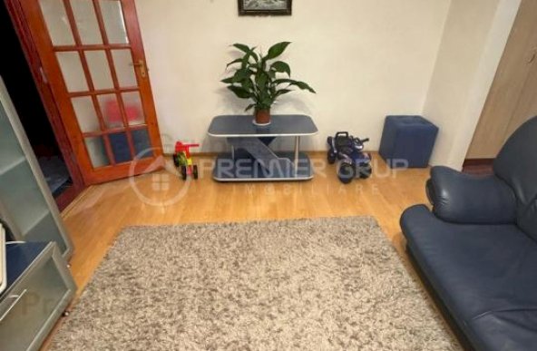 Etaj 2! Apartament 3 camere, Tatarasi, CT, AC