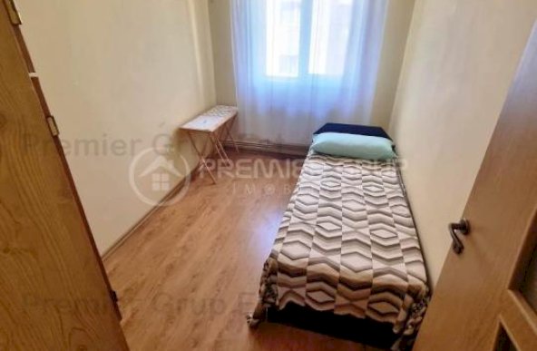 Apartament 3 camere decomandat, Centru - PALAS, CT