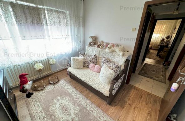 Apartament 3 camere 2 băi, Tatarasi, 72mp + BOXĂ