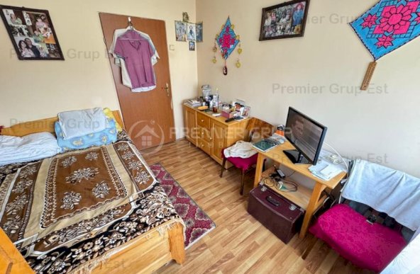 Apartament 3 camere 2 băi, Tatarasi, 67mp, CT, AC