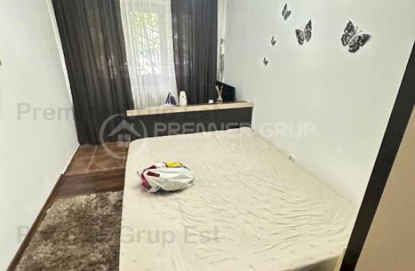 Apartament 3 camere, Podu Ros, 60mp, CT, fără risc