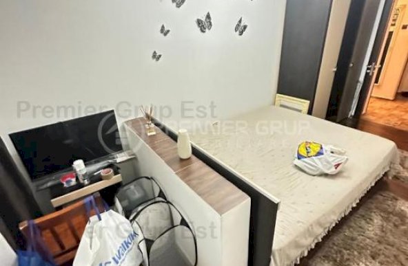 Apartament 3 camere, Podu Ros, 60mp, CT, fără risc