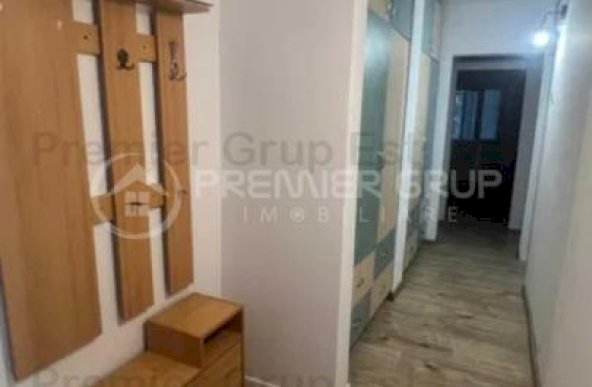 Etaj 3! Apartament 3 camere 2 băi, Nicolina, 71mp, CT