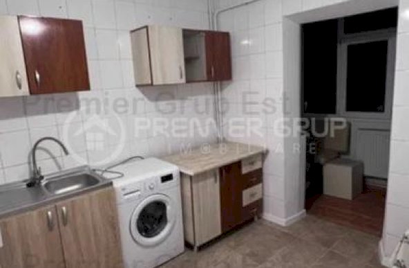 Etaj 3! Apartament 3 camere 2 băi, Nicolina, 71mp, CT