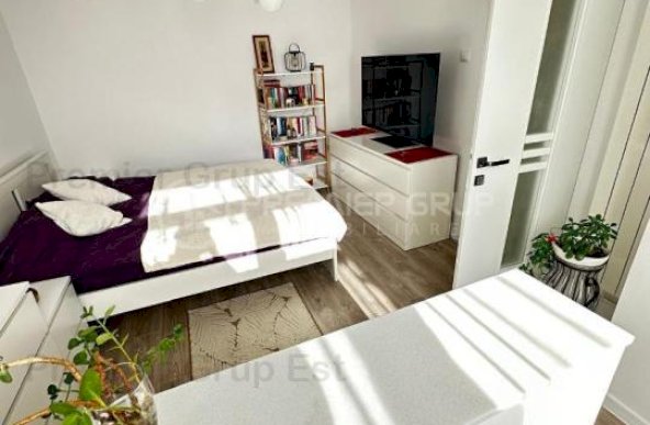 Etaj 2! Apartament 2 camere, Podu Ros, 50mp, RENOVAT