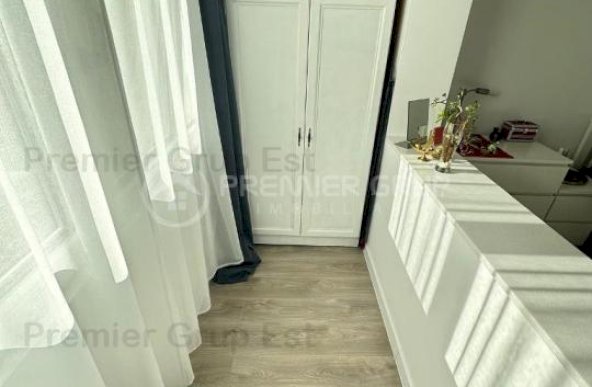 Etaj 2! Apartament 2 camere, Podu Ros, 50mp, RENOVAT