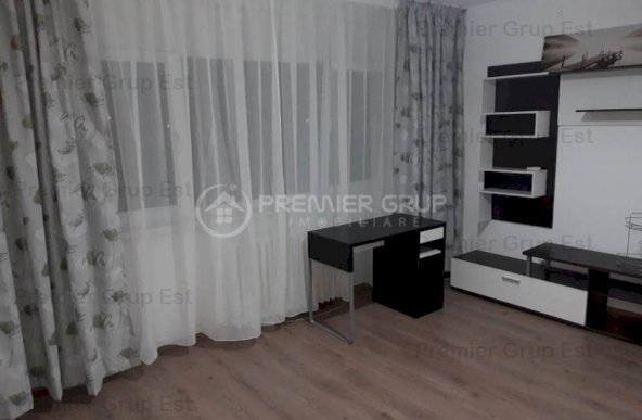 Etaj 3! Apartament 2 camere, Podu Ros, 52mp, fără risc