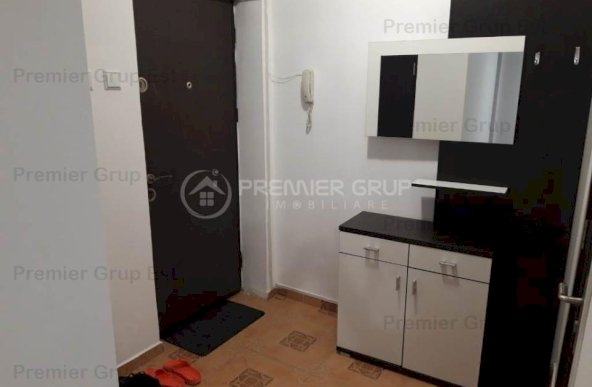 Etaj 3! Apartament 2 camere, Podu Ros, 52mp, fără risc