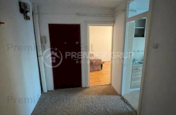 Apartament 3 camere, Nicolina, 70mp