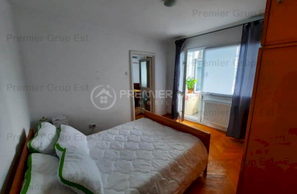 Etaj 3! Apartament 2 camere, Podu Ros, 50mp, CT