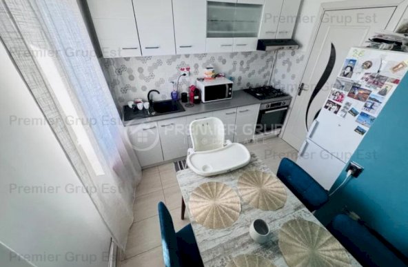 Apartament 2 camere, Podu Ros, 52mp, CT, fara risc