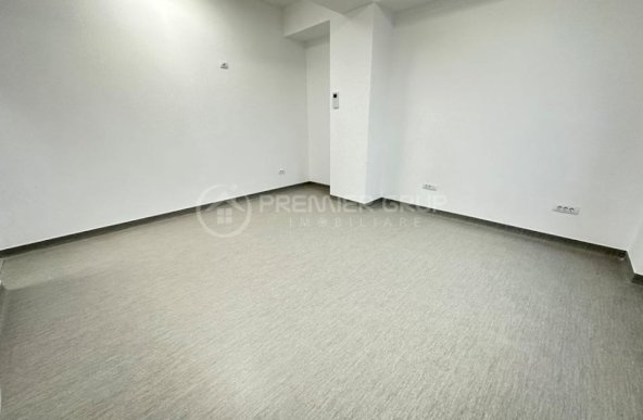 Spatiu comercial - birou 26mp, Galata