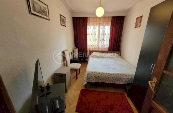 Etaj 2! Apartament 3 camere, Podu Ros, fără risc