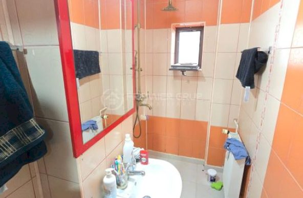 Etaj 2! Apartament 3 camere, Gara - Piata Unirii, CT, AC