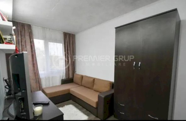 Apartament 3 camere decomandat 66mp | Podu Roș