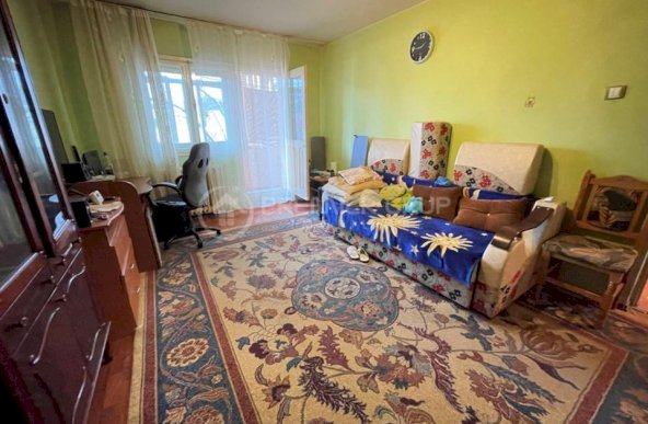 Apartament 3 camere 2 băi 72mp | Gara