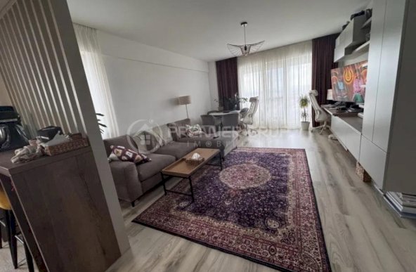 Apartament 2 camere Podu de Fier 72mp, parcare X 2 & boxă