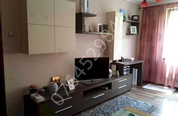 Inchiriez apartament 2 camere zona Vitan-Dristor,Str. Racari,la 10 minute metrou Mihai Bravu,renovat