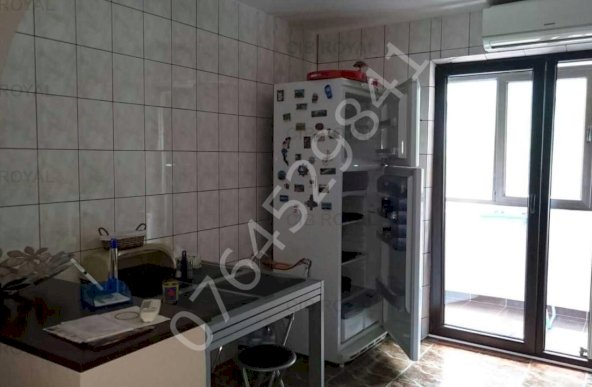 Inchiriez apartament 2 camere zona Vitan-Dristor,Str. Racari,la 10 minute metrou Mihai Bravu,renovat