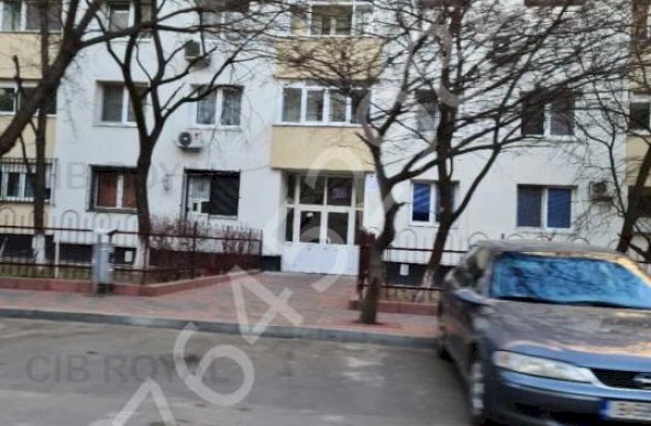 Inchiriez apartament 2 camere zona Vitan-Dristor,Str. Racari,la 10 minute metrou Mihai Bravu,renovat