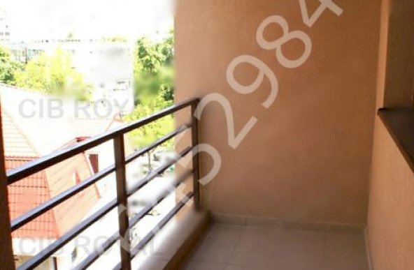 Inchiriez apartament 2 camere zona Titan, Str. Rasinari, bloc 2015, la 10-12 minute metrou Titan