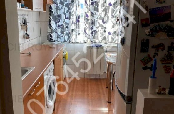 Inchiriez apt. 2 cam. Colentina-Teiul Doamnei, Str. Ion Berindei, la 15 min. metrou Obor, renovat.