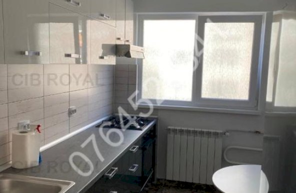 Inchiriez apt. 2 camere Bd. Tineretului, vis a vis parc, 7 min. metrou, TOTUL NOU, PRIMA INCHIRIERE.