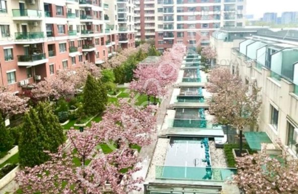 Inchiriez apt. LUX 2 cam. Emerald Residence- Barbu Vacarescu- Lacul Tei,Str. Tuzla,loc parcare,boxa.