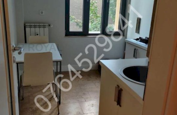 Inchiriez apt. 2 cam. Floreasca, Str. Gioacchino Rossini,la 10 min. metrou Stefan cel Mare, renovat.