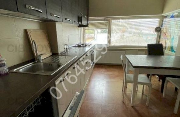 Inchiriez apt. CENTRAL si LUX 3 cam. zona Unirii-Calea Calarasi,Str. Romulus, 12min. metrou, bl.2016