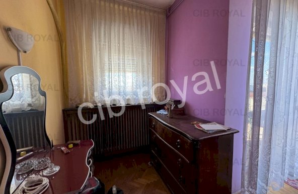 Vand apartament 3 camere,3 terase,2 bai,parc Cismigiu,cu intrare chiar din parc,Str. Brezoianu