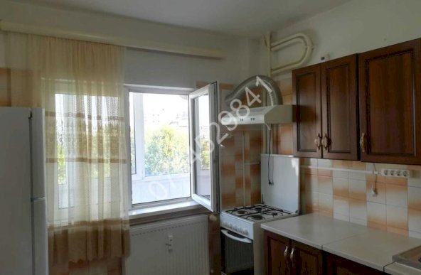 Inchiriez apt. 2 cam. Tineretului, Str. Radulescu-Motru, vis a vis Parcul Tineretului, 10min. metrou