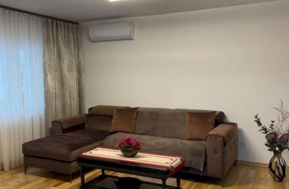 Vand apartament 2 camere,zona rond Alba Iulia-Decebal,Str. Caloian Județul